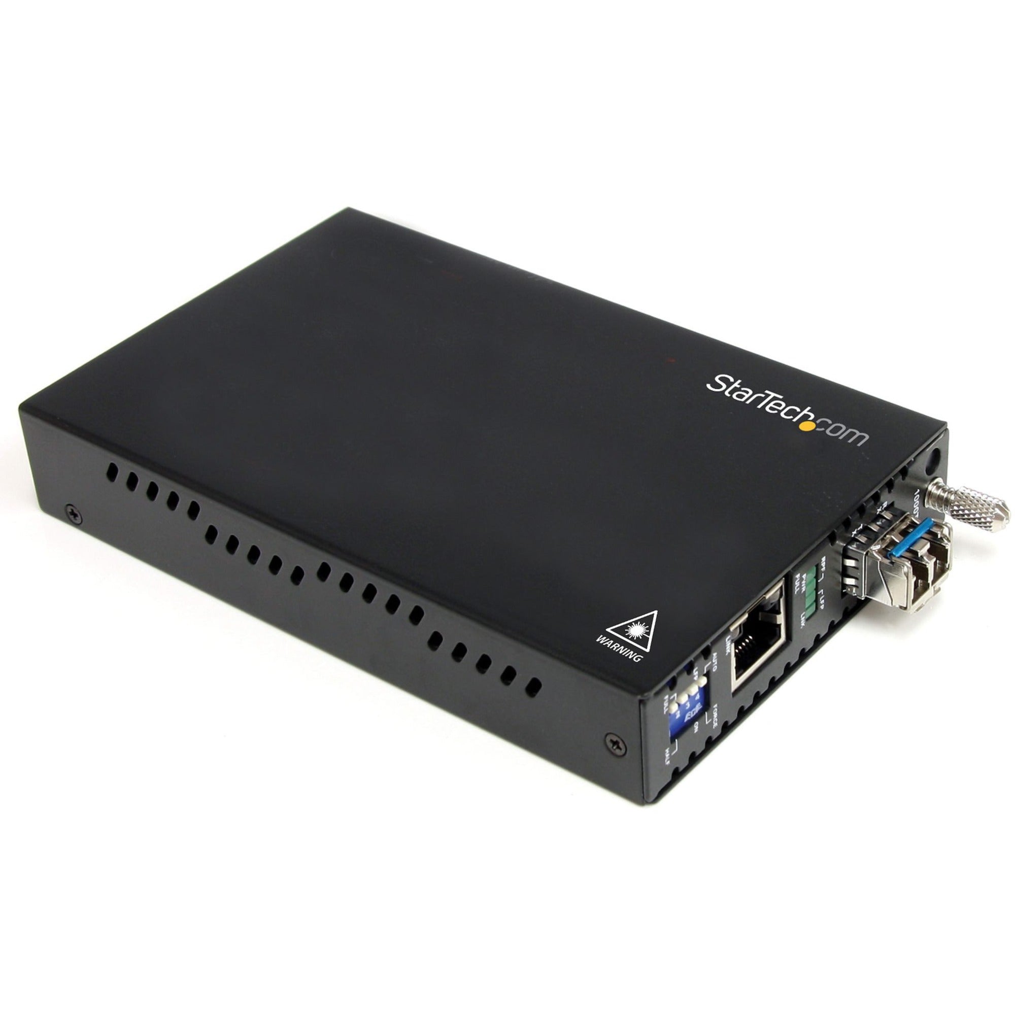 StarTech.com Fiber Media Converter Gigabit 1000Mbps MM Fibre LC 550m - ET91000LC2