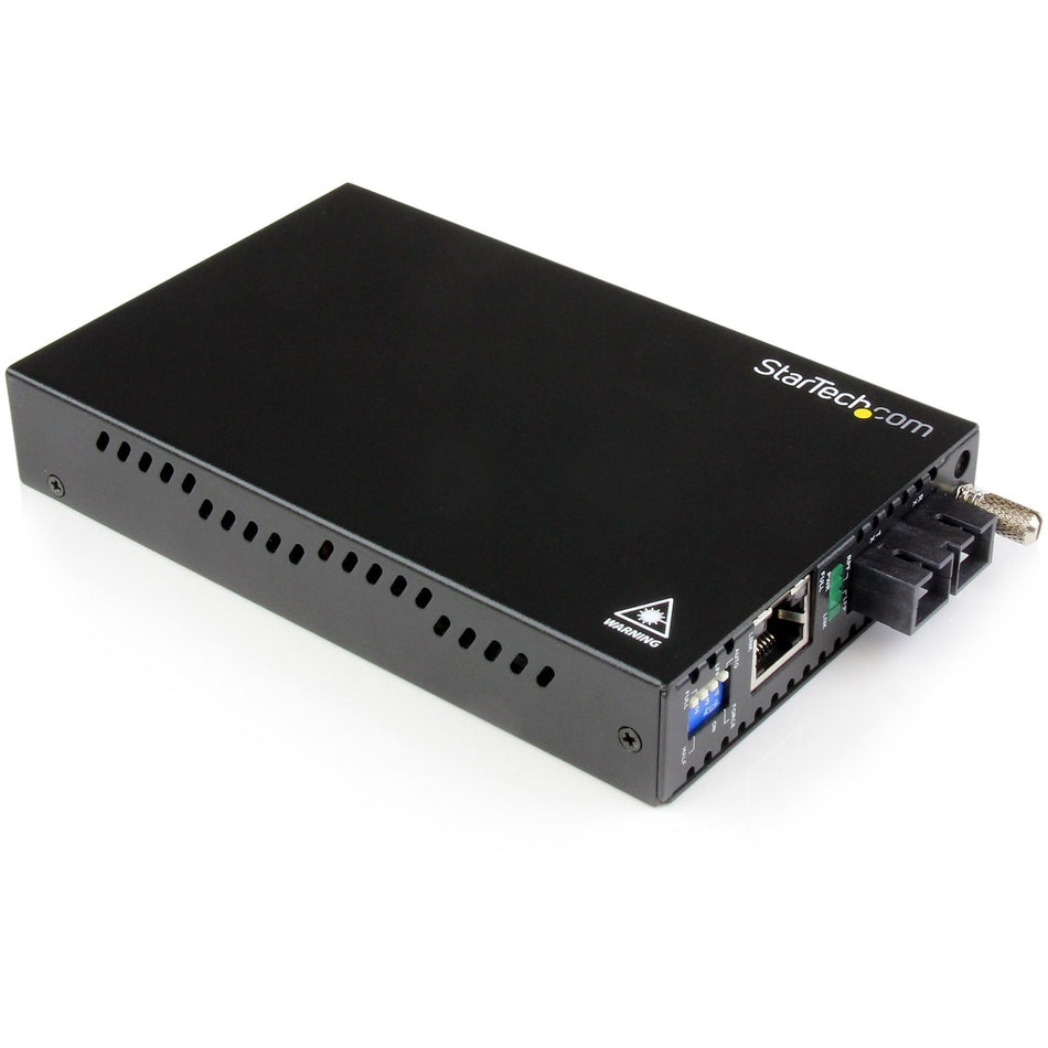 StarTech.com Gigabit Ethernet Single Mode Fiber Media Converter SC 40 km - 1000 Mbps - ET91000SM402