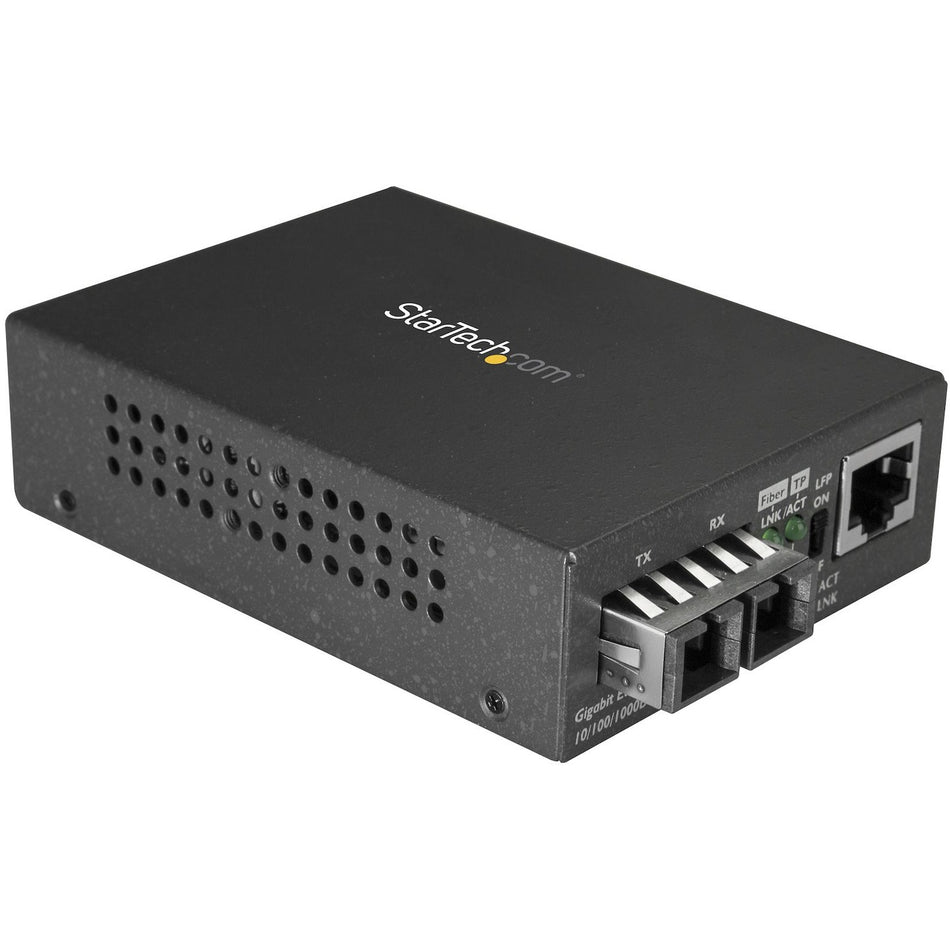 StarTech.com Single Mode SC Fiber Ethernet Media Converter - 1000BASE-LX Gigabit Fiber Optic to Copper Bridge - 10/100/1000 Network 10km - MCMGBSCSM10