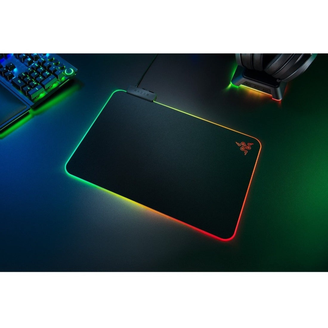 Razer Firefly V2 Mouse Pad - RZ02-03020100-R3U1