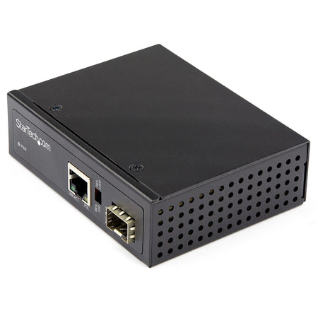 StarTech.com PoE+ Industrial Fiber to Ethernet Media Converter 60W - SFP to RJ45 - SM/MM Fiber to Gigabit Copper IP-30 - IMC1GSFP60W