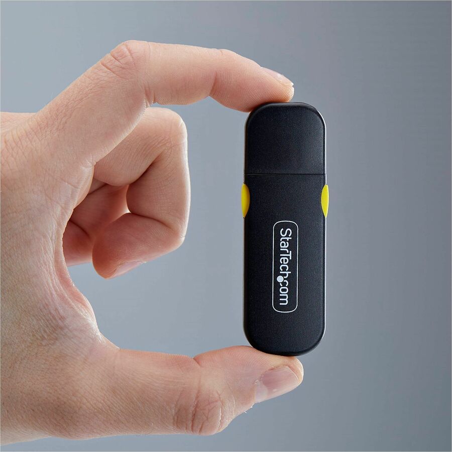 StarTech USB-A Port Blocker Key with 4x Locking USB-A Dust Cover Plugs, Snap-In Reusable Port Protectors for Laptops & Computers - USB-A-PORT-BLOCKER